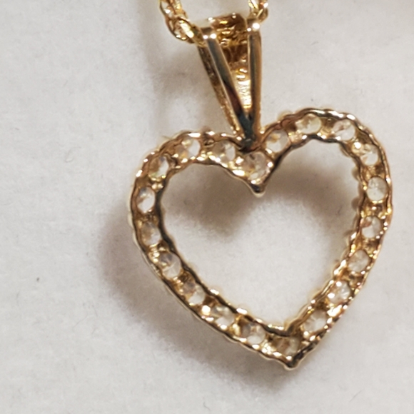 Heart Necklace - Picture 5 of 6